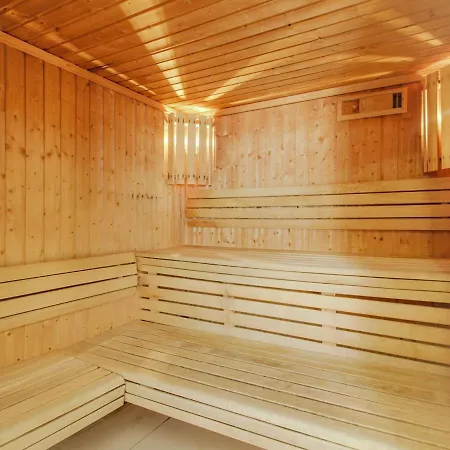 شقة T2 Cabine Avec Piscine, Sauna, Hammam Et Parking A Luz-saint-sauveur, 5 Personnes - Fr-1-402-85